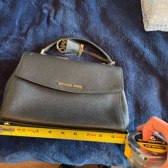 Michael Kors satchel - Picture 9 of 10